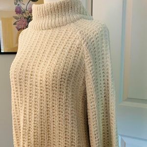 A&F sweater